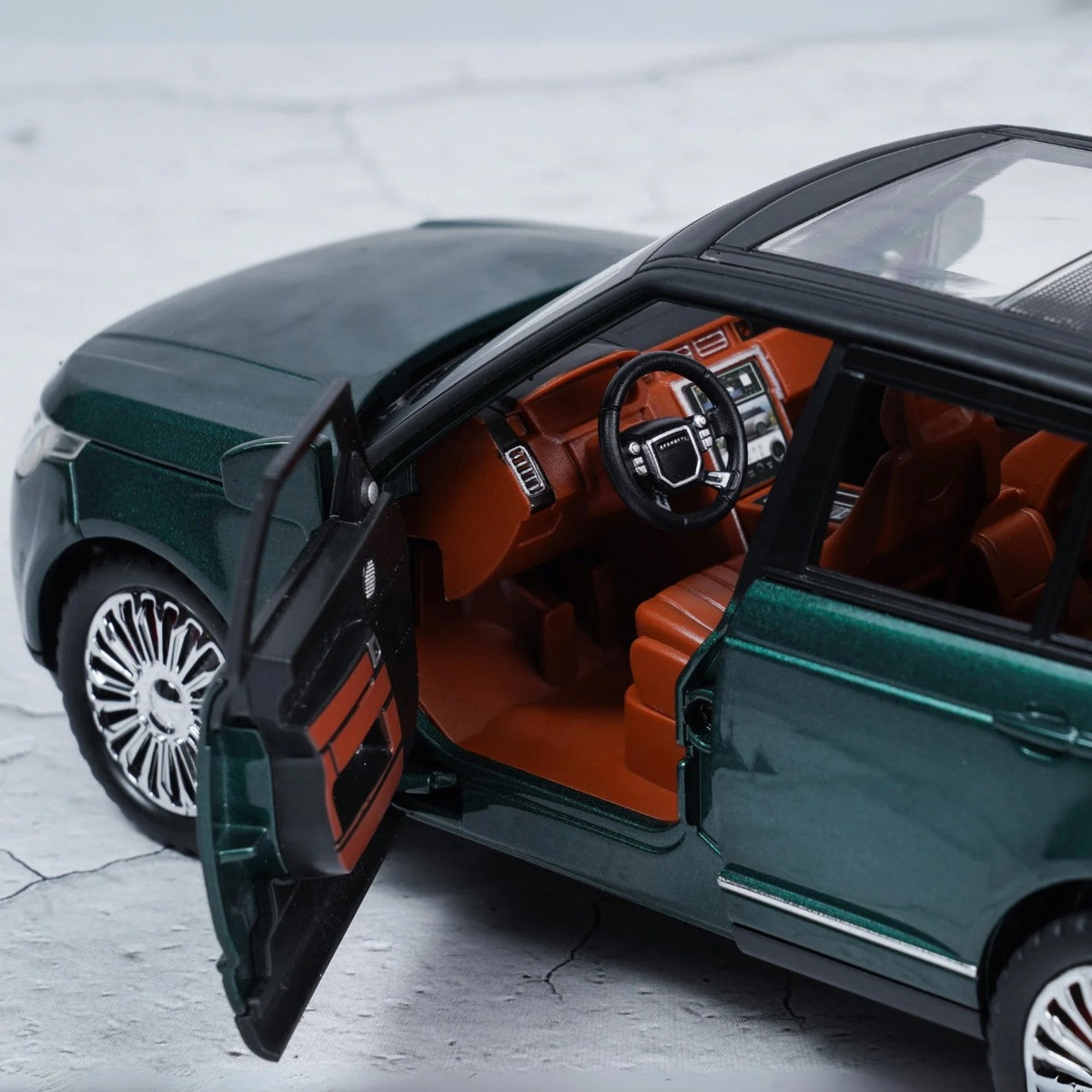 Range Rover Vogue Diecast Scale Model Car
